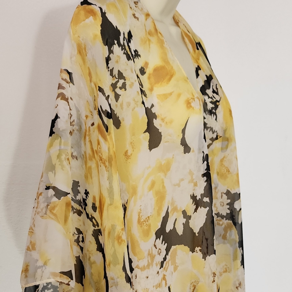 Est. 1946 Floral Semi Sheer Tassled Hem Kimono Style Cover Up Yellow Size OS - Picture 7 of 11